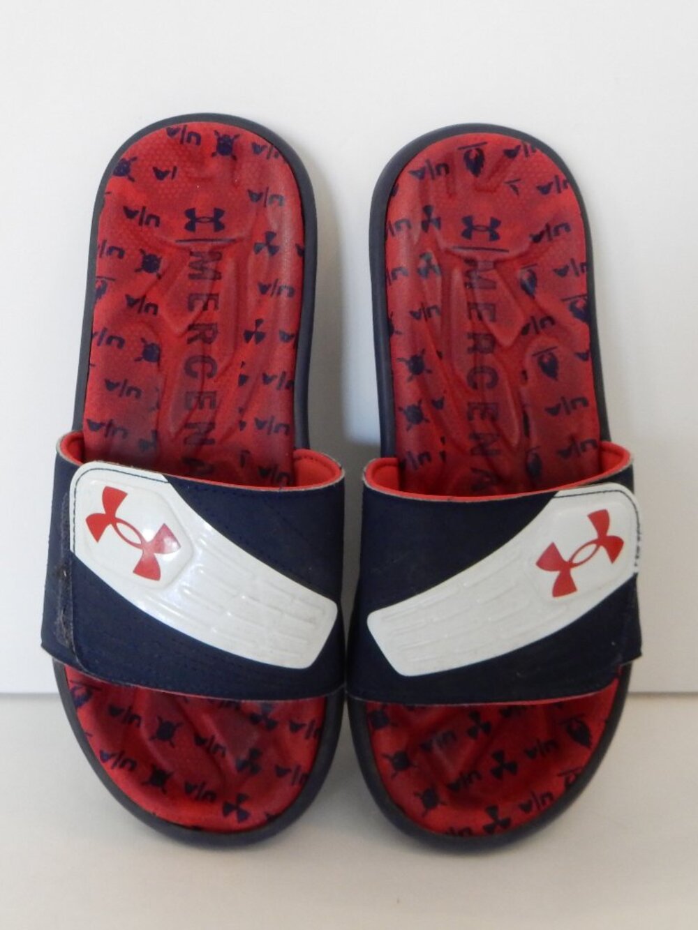 Under Armour Boys Mercenary Blue and Red Slides Size 6Y Used